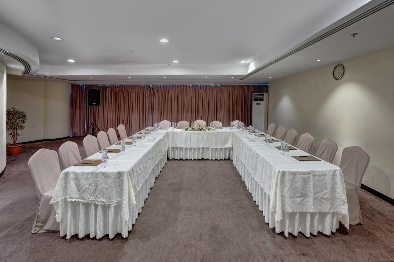 Aryana Hotel Sharjah Exterior photo