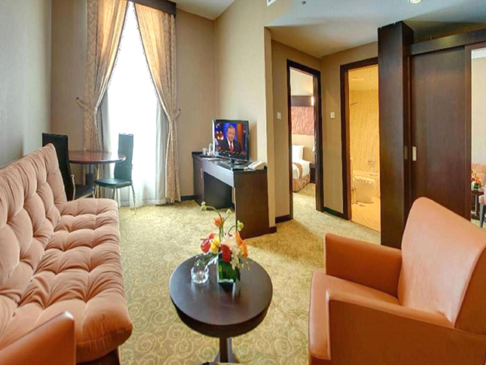 Aryana Hotel Sharjah Exterior photo