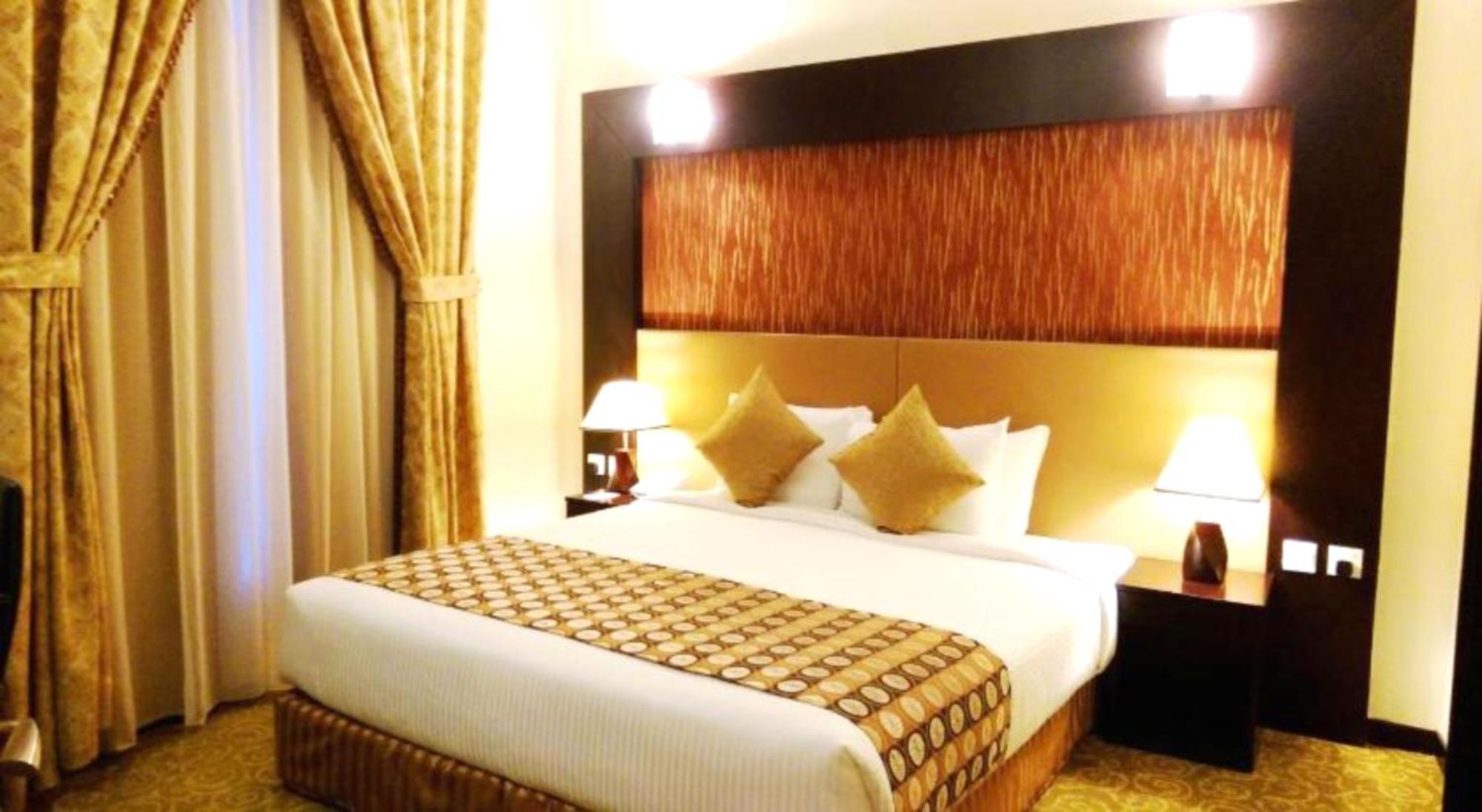 Aryana Hotel Sharjah Exterior photo